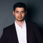 How to Become a Business Management Consultant